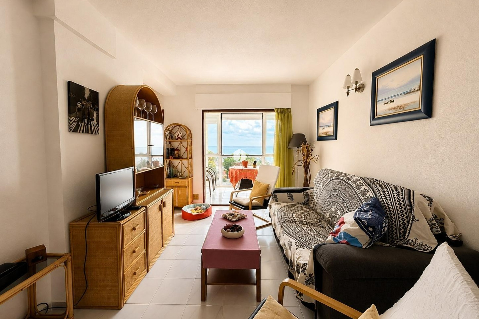 Alquiler a largo plazo - Apartamento / piso -
Torrevieja - Cabo cervera