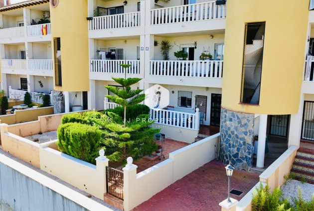 Apartamento / piso - Segunda mano - Cabo Roig -
                Costa Blanca
