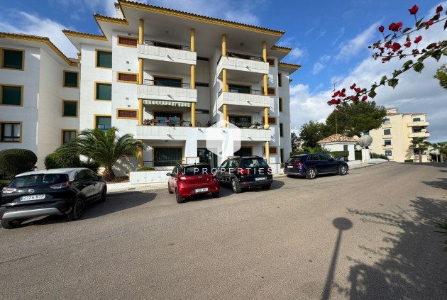 Apartamento / piso - Segunda mano - Dehesa de Campoamor -
                Costa Blanca