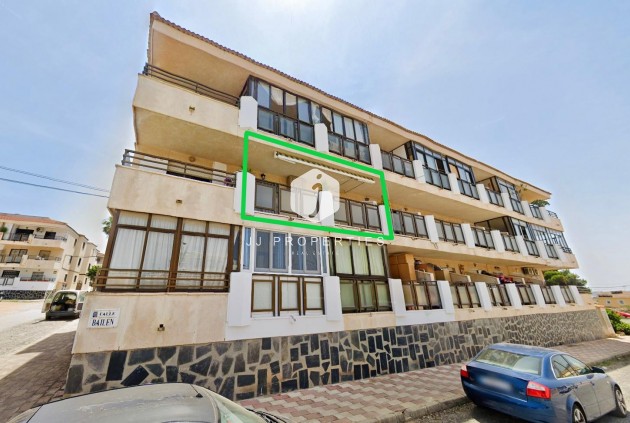 Apartamento / piso - Segunda mano - El Chaparral -
                Inland