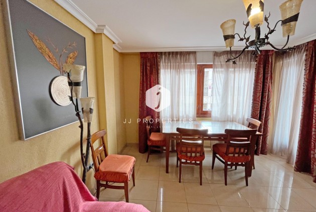 Apartamento / piso - Segunda mano - Formentera del Segura -
                Los Palacios