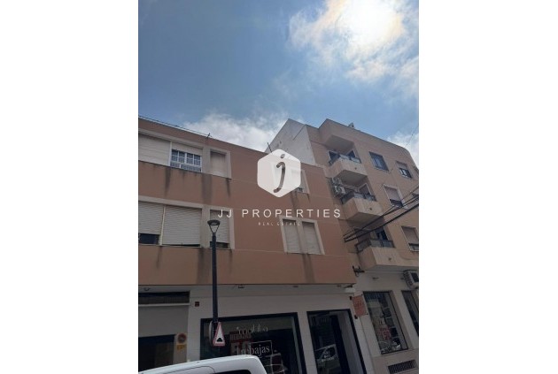 Apartamento / piso - Segunda mano -
            Guardamar del Segura - C-84644