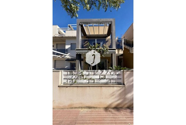 Apartamento / piso - Segunda mano - Guardamar del Segura -
                Costa Blanca