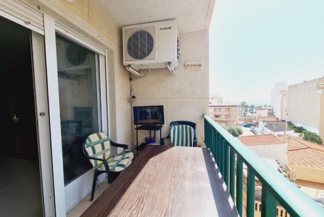 Apartamento / piso - Segunda mano - La Mata -
                Costa Blanca