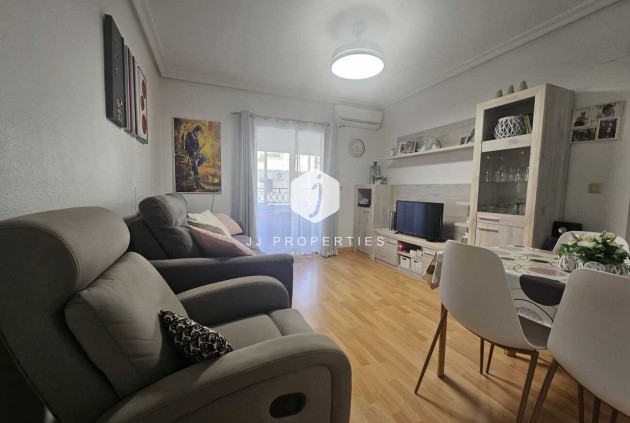 Apartamento / piso - Segunda mano - La Mata -
                Costa Blanca