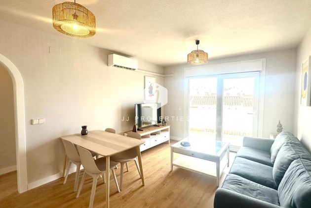 Apartamento / piso - Segunda mano - Orihuela Costa -
                Campoamor