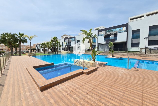 Apartamento / piso - Segunda mano - Orihuela Costa -
                Costa Blanca