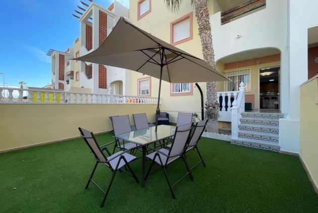 Apartamento / piso - Segunda mano - Orihuela Costa -
                La Zenia