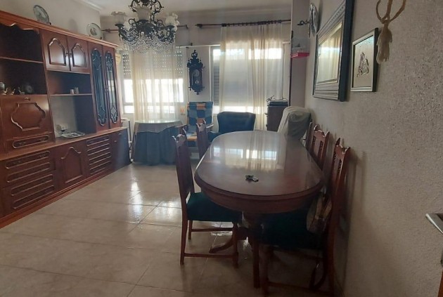 Apartamento / piso - Segunda mano - Orihuela -
                Zona Centro