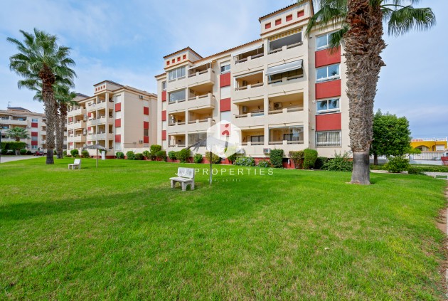 Apartamento / piso - Segunda mano - Playa Flamenca -
                Costa Blanca