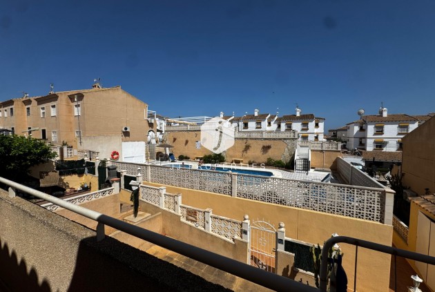 Apartamento / piso - Segunda mano -
            San Miguel de Salinas - C-69765