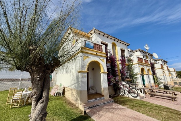 Apartamento / piso - Segunda mano - San Miguel de Salinas -
                Inland