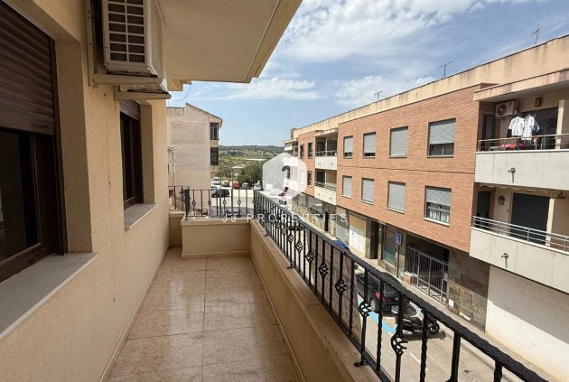 Apartamento / piso - Segunda mano - San Miguel de Salinas -
                Inland