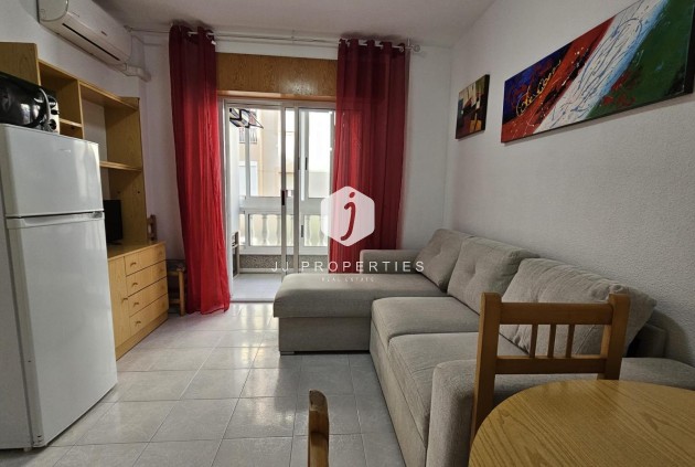 Apartamento / piso - Segunda mano - Torrevieja -
                Acequion