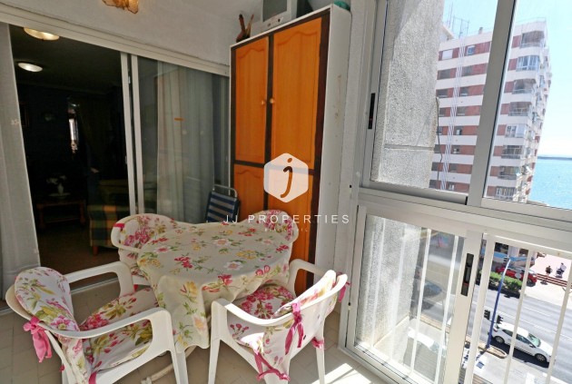 Apartamento / piso - Segunda mano - Torrevieja -
                Acequion