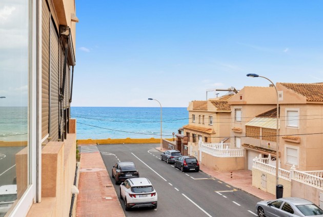 Apartamento / piso - Segunda mano - Torrevieja -
                Cabo cervera