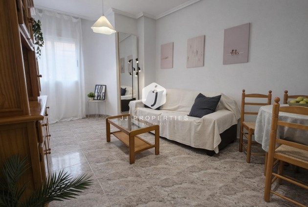 Apartamento / piso - Segunda mano - Torrevieja -
                Centro - Muelle Pesquero