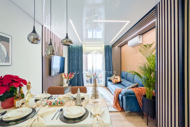 Apartamento / piso - Segunda mano - Torrevieja -
                Costa Blanca