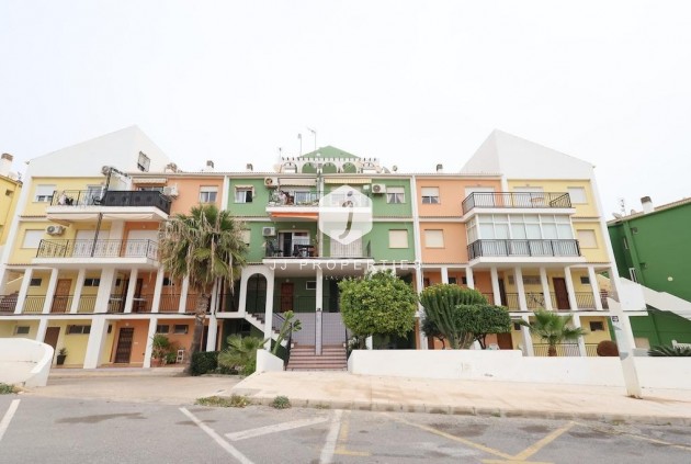 Apartamento / piso - Segunda mano - Torrevieja -
                Costa Blanca