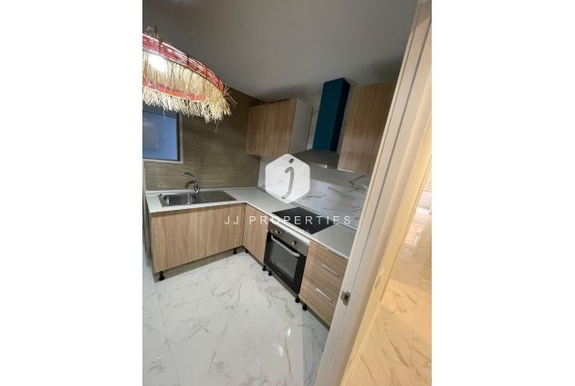 Apartamento / piso - Segunda mano - Torrevieja -
                Costa Blanca