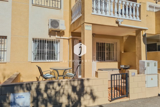 Apartamento / piso - Segunda mano - Torrevieja -
                Costa Blanca