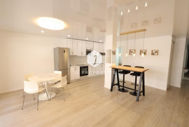 Apartamento / piso - Segunda mano - Torrevieja -
                Costa Blanca