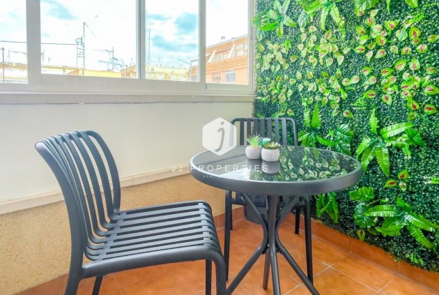 Apartamento / piso - Segunda mano - Torrevieja -
                Costa Blanca