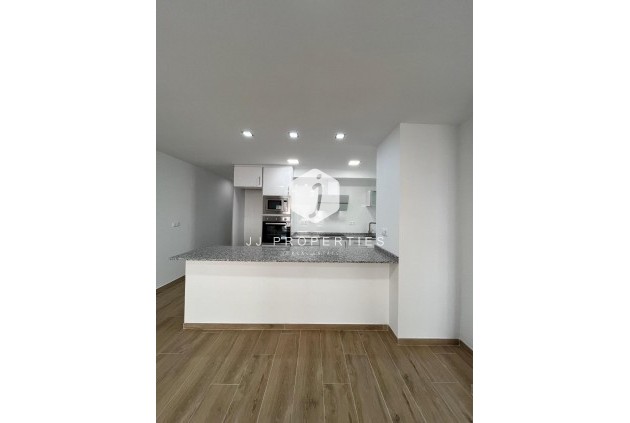 Apartamento / piso - Segunda mano - Torrevieja -
                La Mata