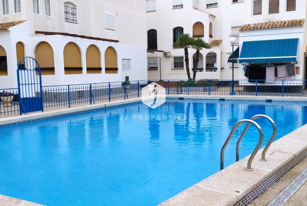 Apartamento / piso - Segunda mano - Torrevieja -
                LOS NAUFRAGOS PLAYA