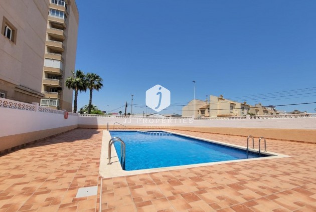 Apartamento / piso - Segunda mano - Torrevieja -
                Nueva Torrevieja