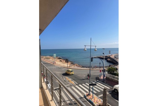 Apartamento / piso - Segunda mano - Torrevieja -
                Playa de los Locos