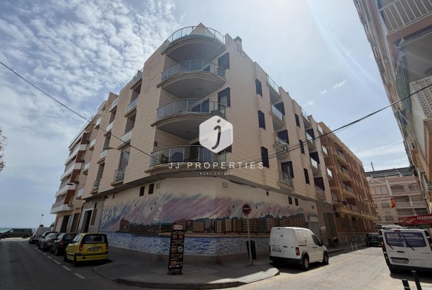 Apartamento / piso - Segunda mano - Torrevieja -
                Playa de los Locos