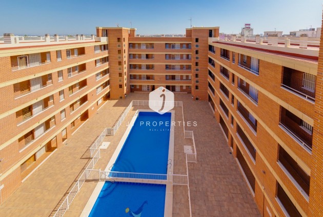 Apartamento / piso - Segunda mano - Torrevieja -
                Playa de los Naufragos