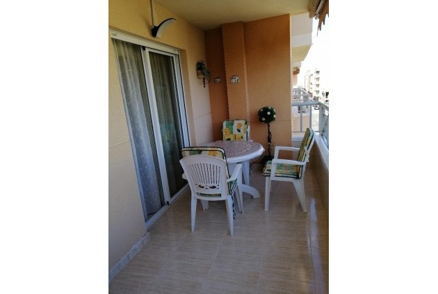 Apartamento / piso - Segunda mano - Torrevieja -
                Playa del Cura