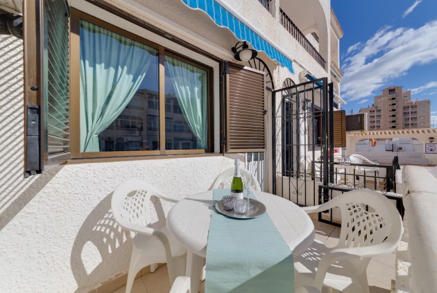 Apartamento / piso - Segunda mano - Torrevieja -
                Torre la mata