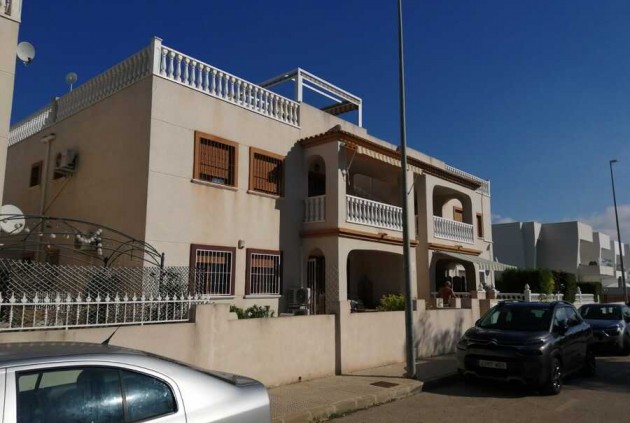 Apartment / flat - Resale - Daya Vieja -
                Costa Blanca