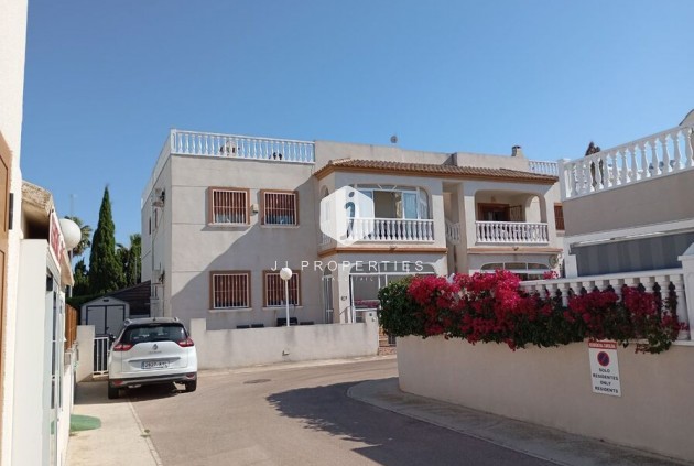 Apartment / flat - Resale - Daya Vieja -
                Costa Blanca