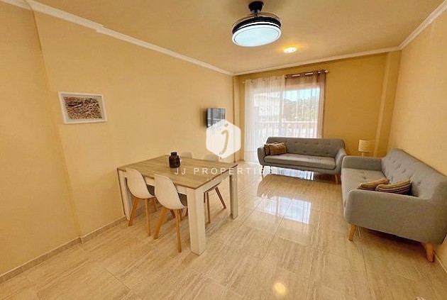 Apartment / flat - Resale - Guardamar del Segura -
                puerto deportivo
