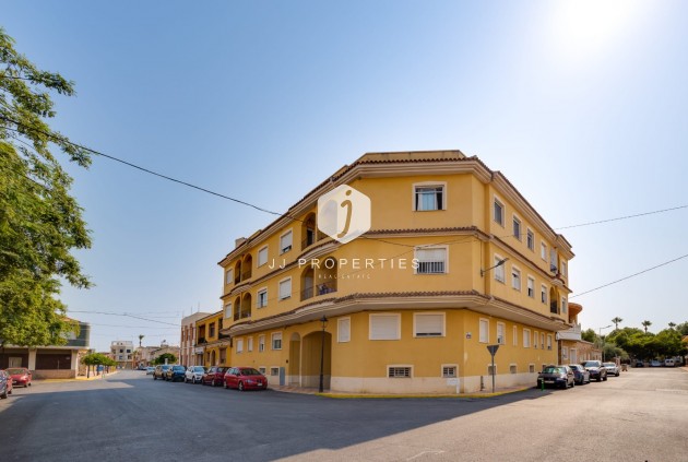 Apartment / flat - Resale -
            Jacarilla - C-67777