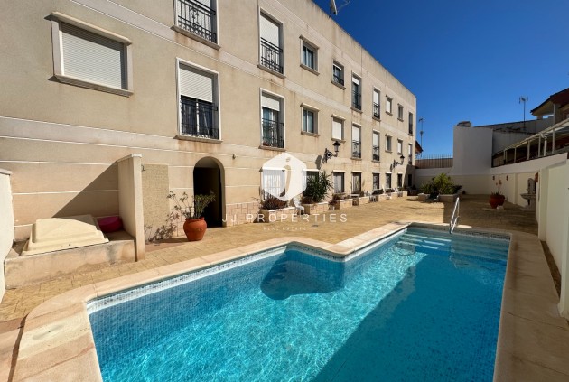 Apartment / flat - Resale - Jacarilla -
                Inland