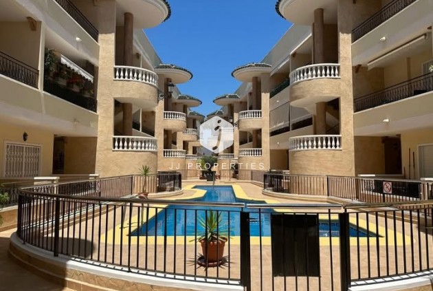 Apartment / flat - Resale - Jacarilla -
                Inland