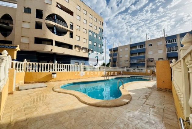Apartment / flat - Resale - La Mata -
                Costa Blanca
