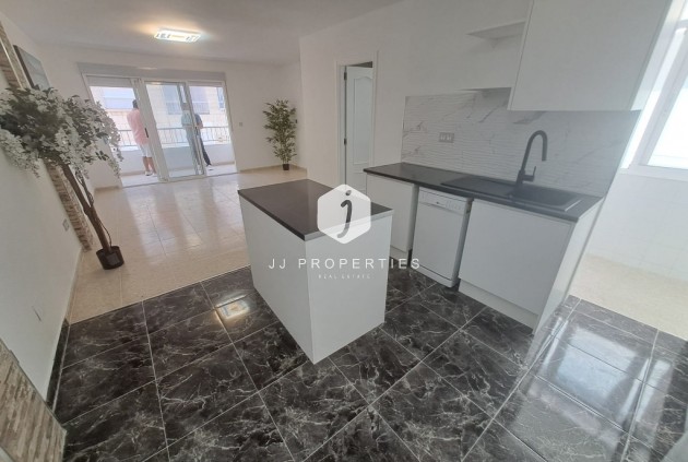 Apartment / flat - Resale - Playa del Cura -
                Costa Blanca