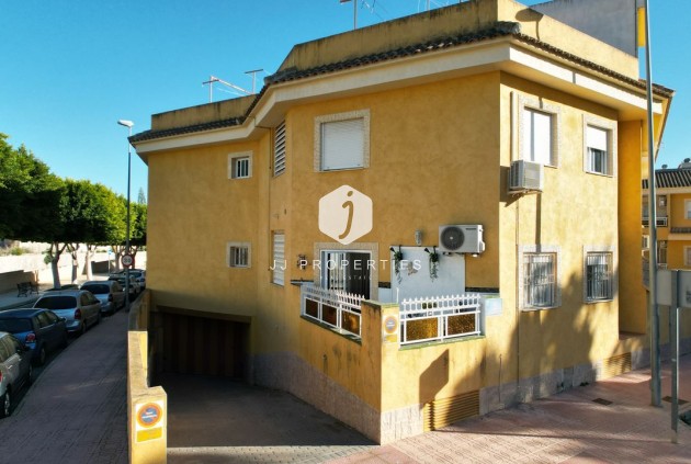 Apartment / flat - Resale - Rojales -
                Inland