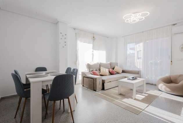 Apartment / flat - Resale - San Miguel de Salinas -
                Inland