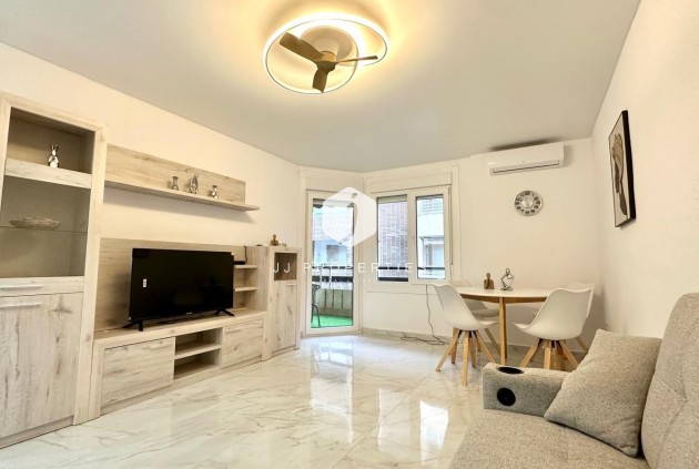 Apartment / flat - Resale -
            Torrevieja - C-75779