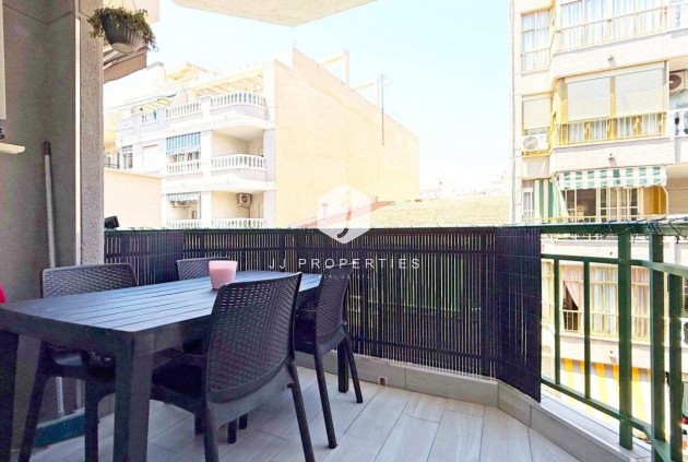 Apartment / flat - Resale -
            Torrevieja - C-86040