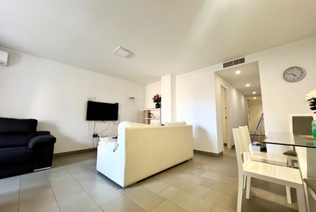 Apartment / flat - Resale - Torrevieja -
                Centro