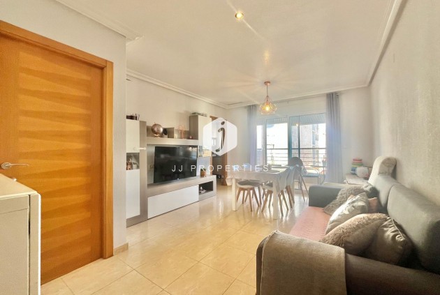 Apartment / flat - Resale - Torrevieja -
                Centro