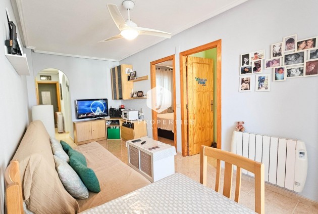 Apartment / flat - Resale - Torrevieja -
                Centro